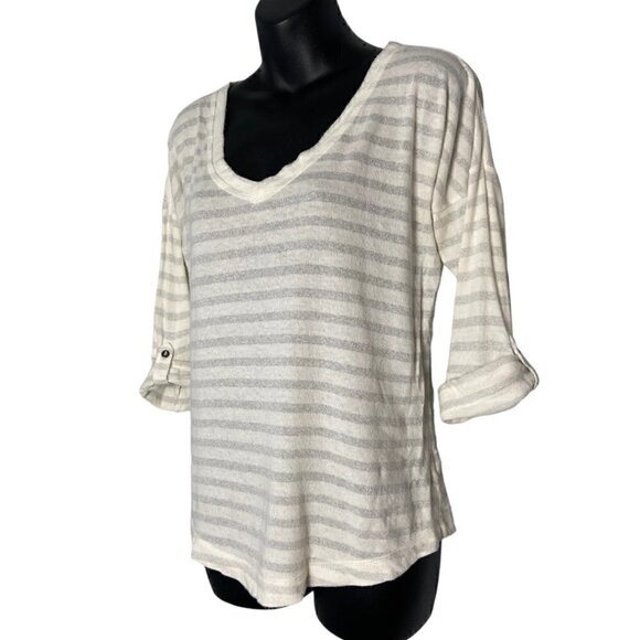 Banana Republic Womens ¾ Sleeve Casual Stripe V-Neck Top Sleeve - Picture 2 of 5